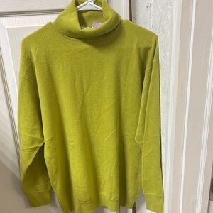 Women’s TSE  100% cashmere sweater, large